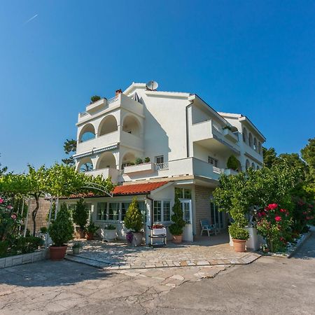 Apartments Vila Antula Banjol Екстер'єр фото