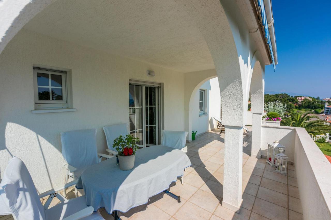 Apartments Vila Antula Banjol Екстер'єр фото