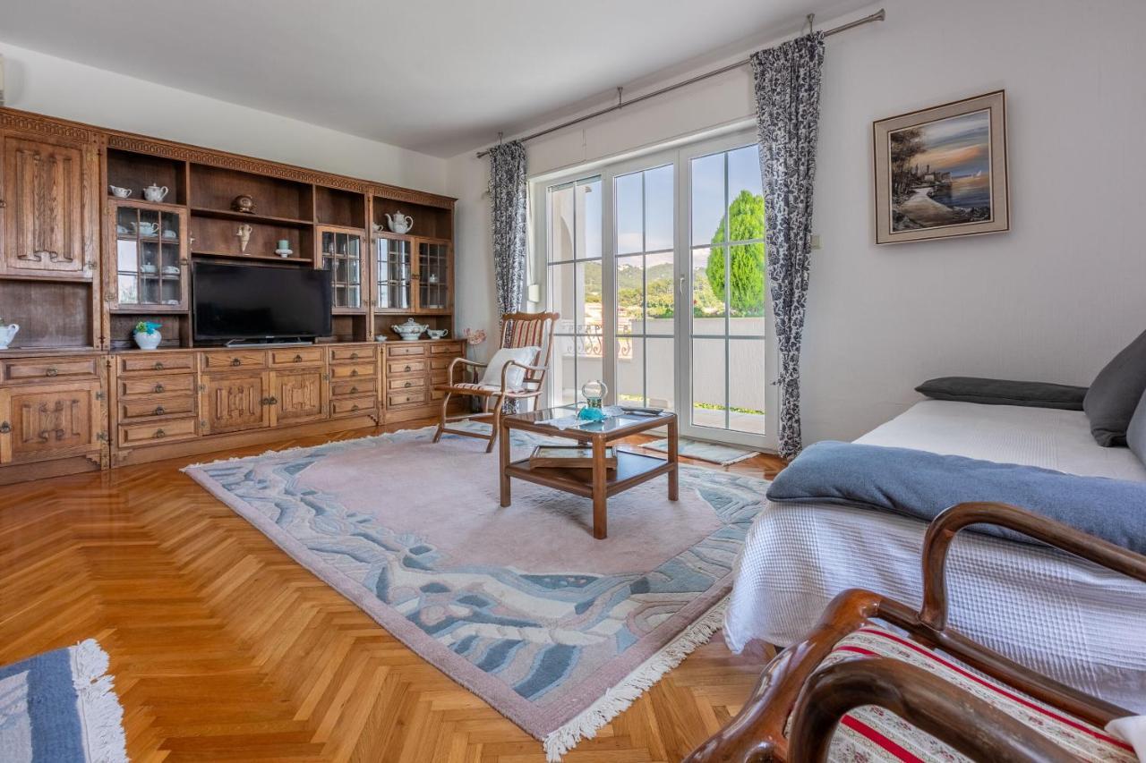 Apartments Vila Antula Banjol Екстер'єр фото