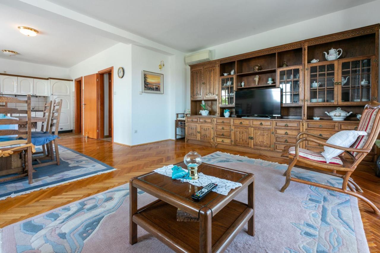 Apartments Vila Antula Banjol Екстер'єр фото