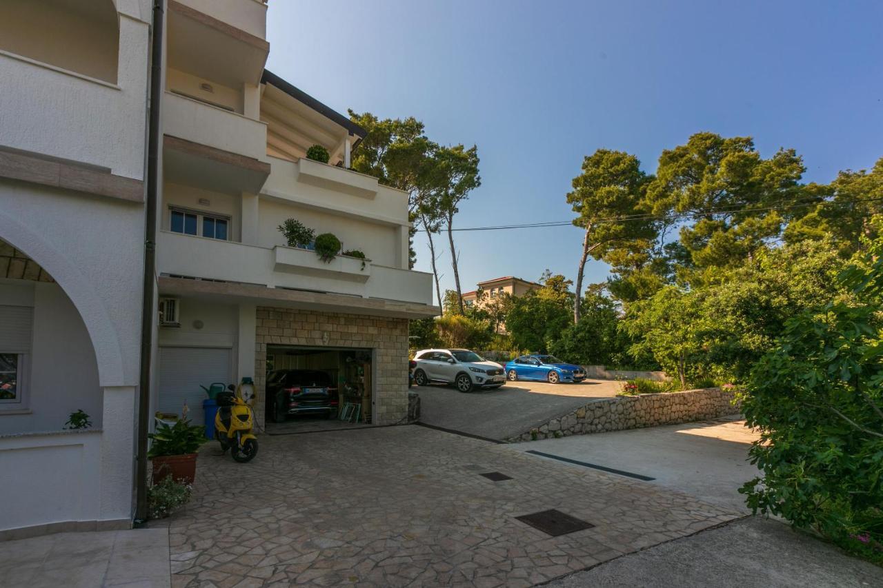 Apartments Vila Antula Banjol Екстер'єр фото