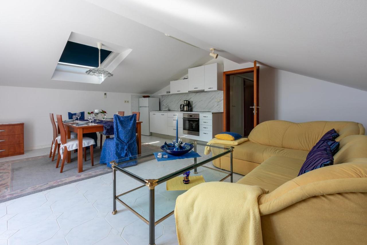 Apartments Vila Antula Banjol Екстер'єр фото