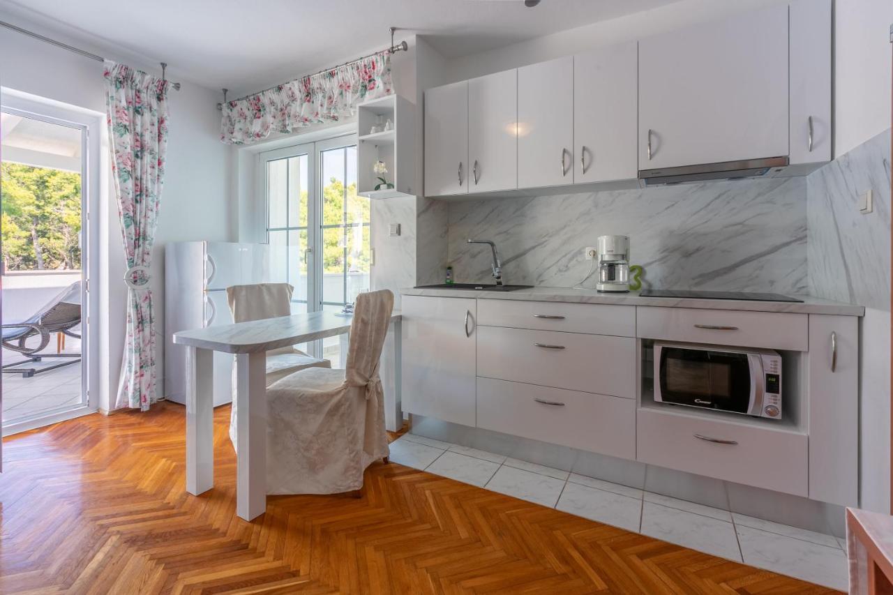 Apartments Vila Antula Banjol Екстер'єр фото