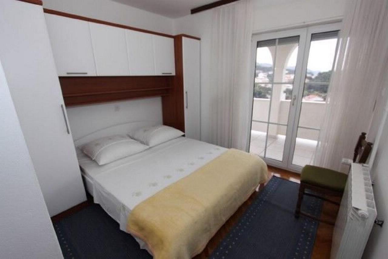 Apartments Vila Antula Banjol Екстер'єр фото