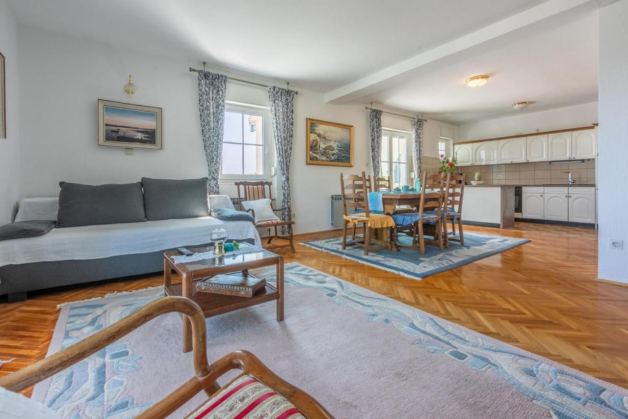 Apartments Vila Antula Banjol Екстер'єр фото