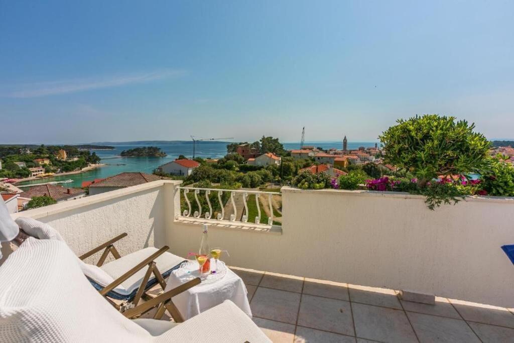 Apartments Vila Antula Banjol Екстер'єр фото